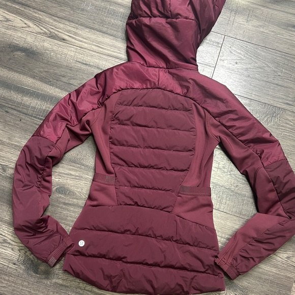 lululemon down for it all jacket size 2 - Picture 3 of 8